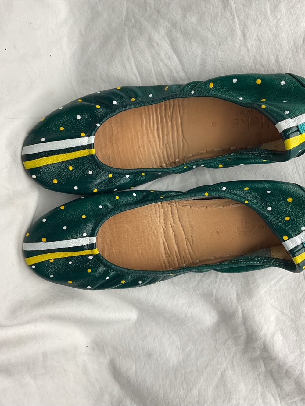 Tieks by Gavrieli Custom Green/Gold size 9 - Picture 3 of 4